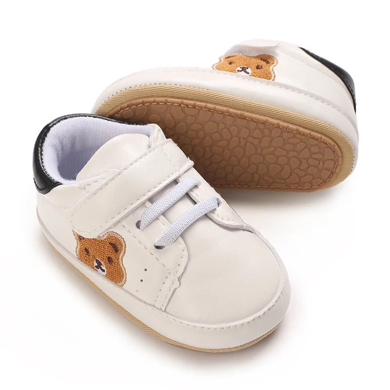 Boys and Girls Panda Sports Shoes in Spring and Autumn Seasons Children's Fashion Sports Tablet Baby Shoes from 0 to 18 Months