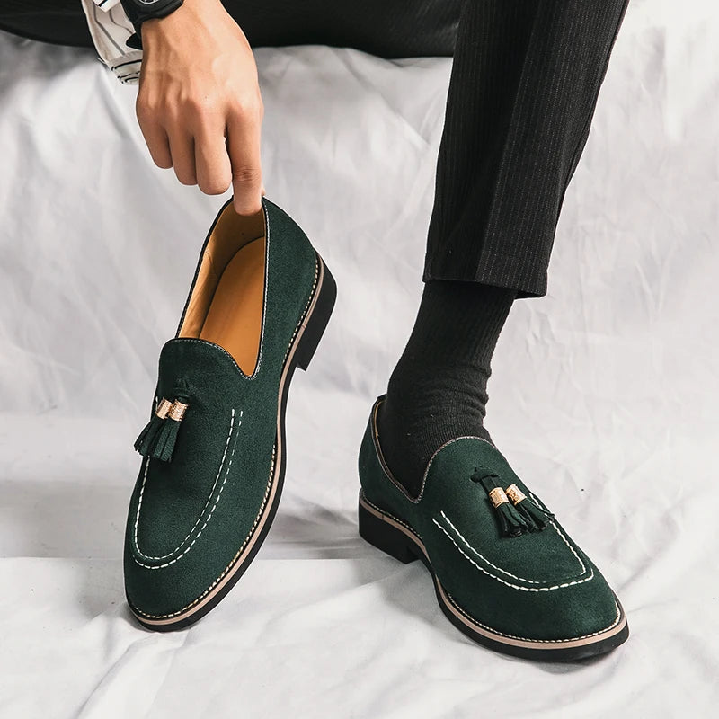 New Luxury Tassel Leather Men Shoes Slip On Loafers Round Toe Patchwork Suede Dress Shoes Man Daily Wedding Party Shoes for Man