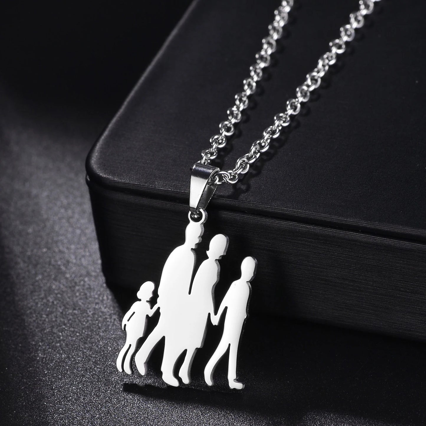 MeMolissa 1pc Stainless Steel Family Necklace Silver Color Mom Children Kid Pendant Necklaces Jewelry Women Mother's Day Gift