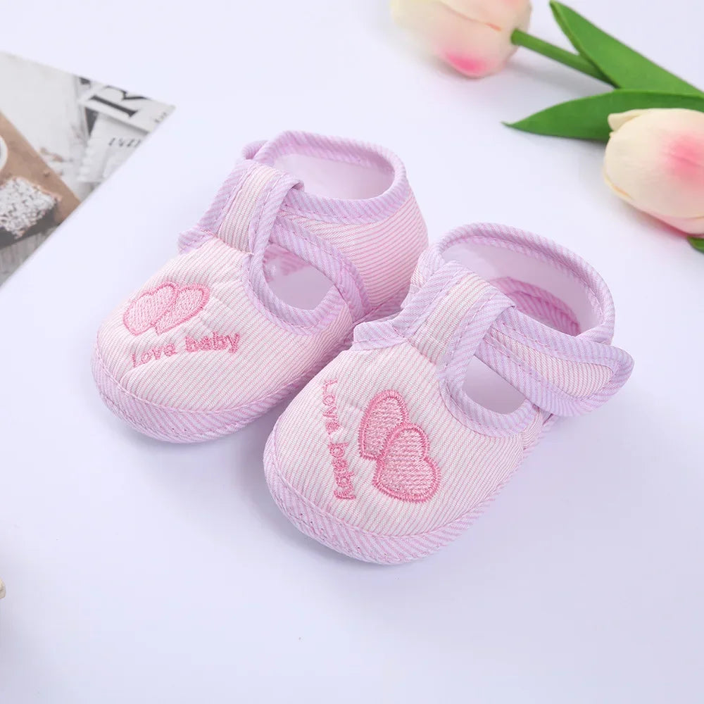 Double Heart Spring and Autumn Shoes for Men and Women 0-1 Years Old Soft Soled Toddler Shoes 3-6-9 Months Baby Walking Shoes