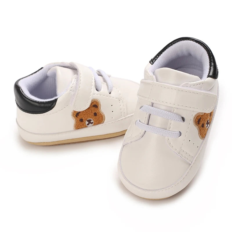 Boys and Girls Panda Sports Shoes in Spring and Autumn Seasons Children's Fashion Sports Tablet Baby Shoes from 0 to 18 Months