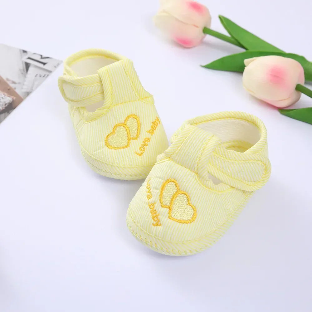 Double Heart Spring and Autumn Shoes for Men and Women 0-1 Years Old Soft Soled Toddler Shoes 3-6-9 Months Baby Walking Shoes