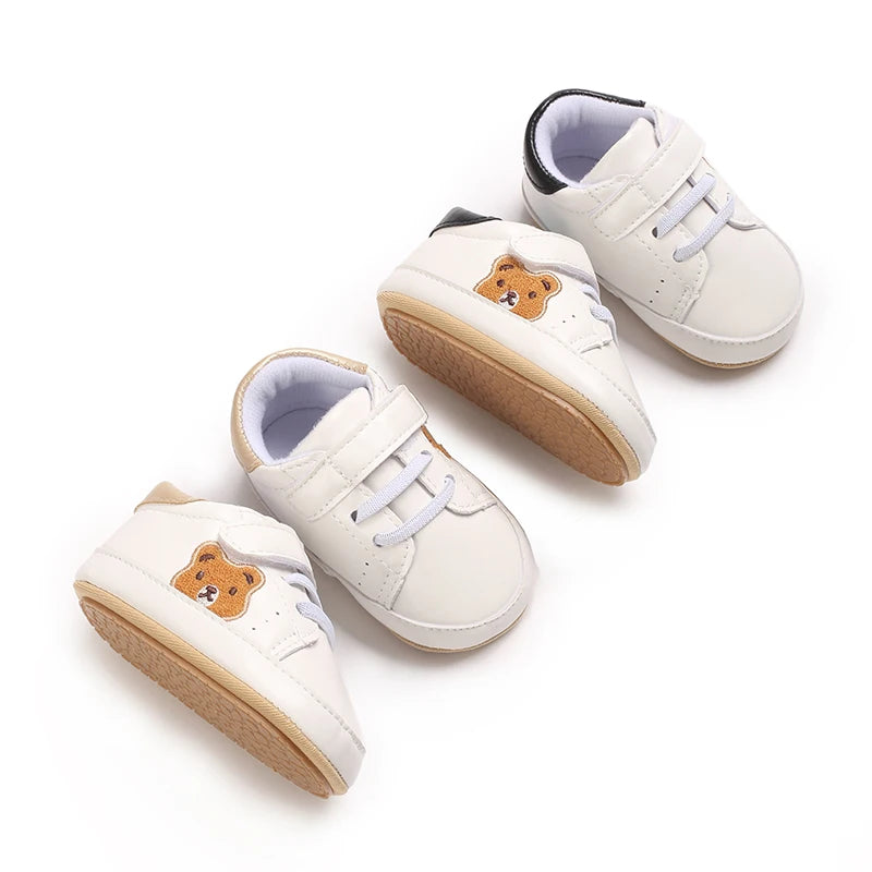 Boys and Girls Panda Sports Shoes in Spring and Autumn Seasons Children's Fashion Sports Tablet Baby Shoes from 0 to 18 Months