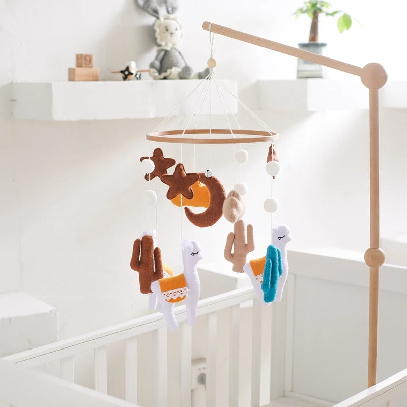 Wooden Crib Mobile Baby Bed Bell Rattle Toy Soft Felt Cartoon Bear Mobile Hanging Newborn Music Box Bed Bell Hanging Bracket Toy