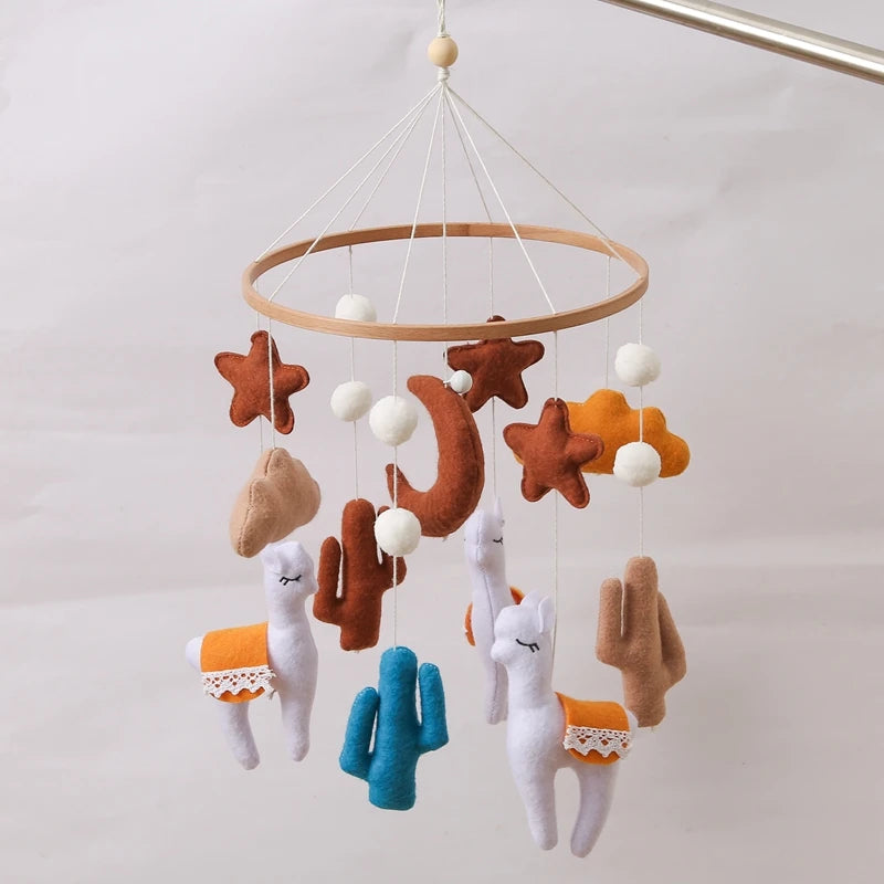 Wooden Crib Mobile Baby Bed Bell Rattle Toy Soft Felt Cartoon Bear Mobile Hanging Newborn Music Box Bed Bell Hanging Bracket Toy