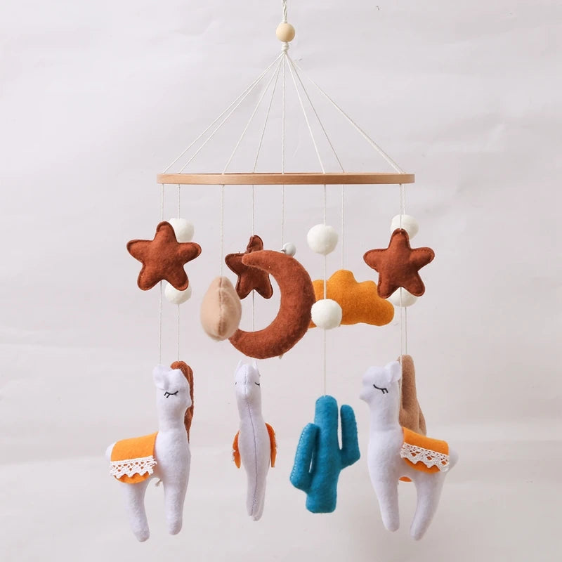 Wooden Crib Mobile Baby Bed Bell Rattle Toy Soft Felt Cartoon Bear Mobile Hanging Newborn Music Box Bed Bell Hanging Bracket Toy