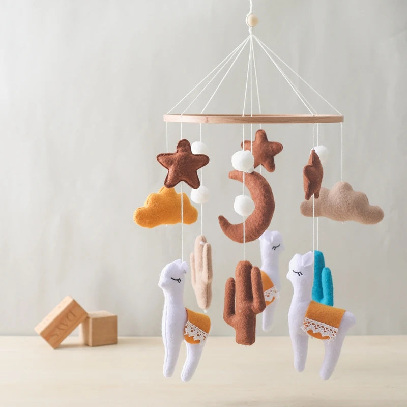 Wooden Crib Mobile Baby Bed Bell Rattle Toy Soft Felt Cartoon Bear Mobile Hanging Newborn Music Box Bed Bell Hanging Bracket Toy