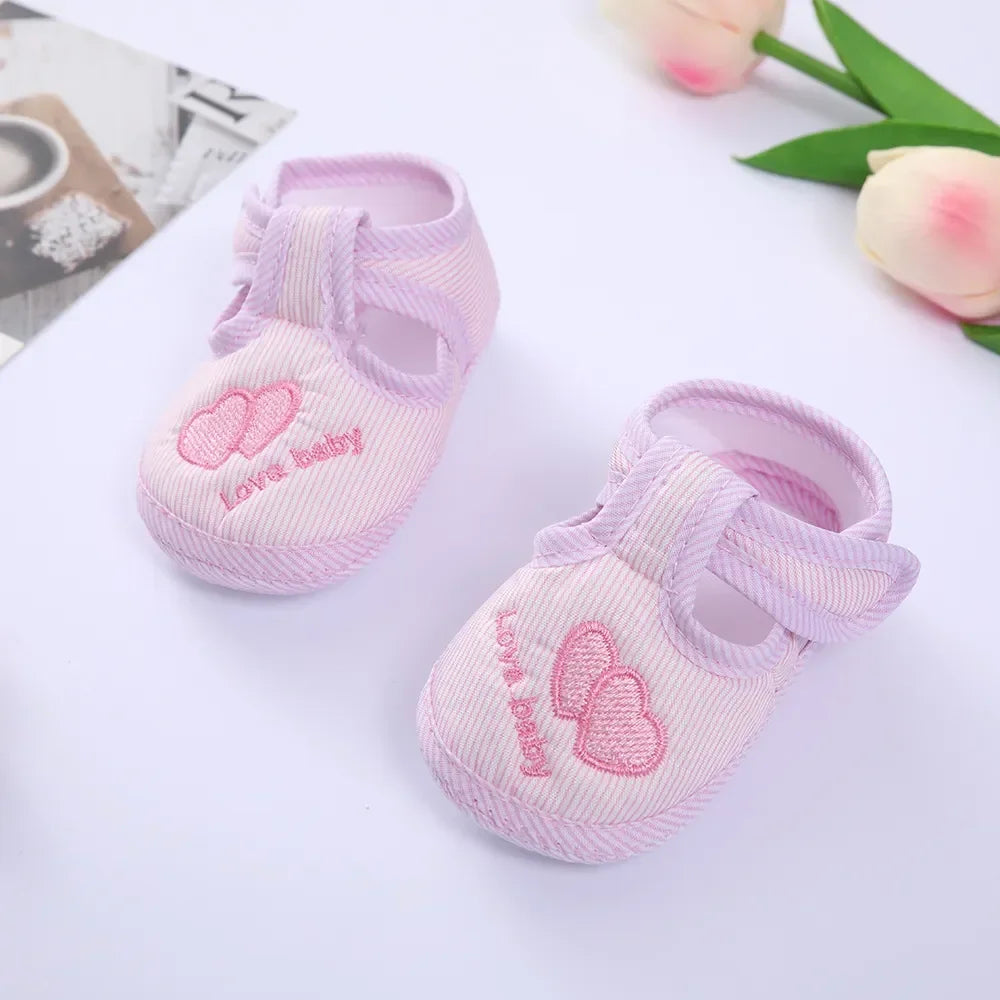 Double Heart Spring and Autumn Shoes for Men and Women 0-1 Years Old Soft Soled Toddler Shoes 3-6-9 Months Baby Walking Shoes